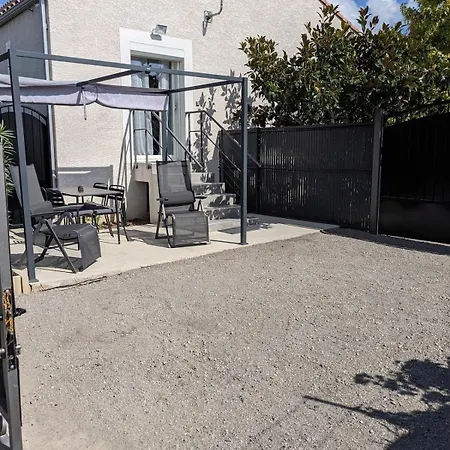 Le Stud Thau Apartman *