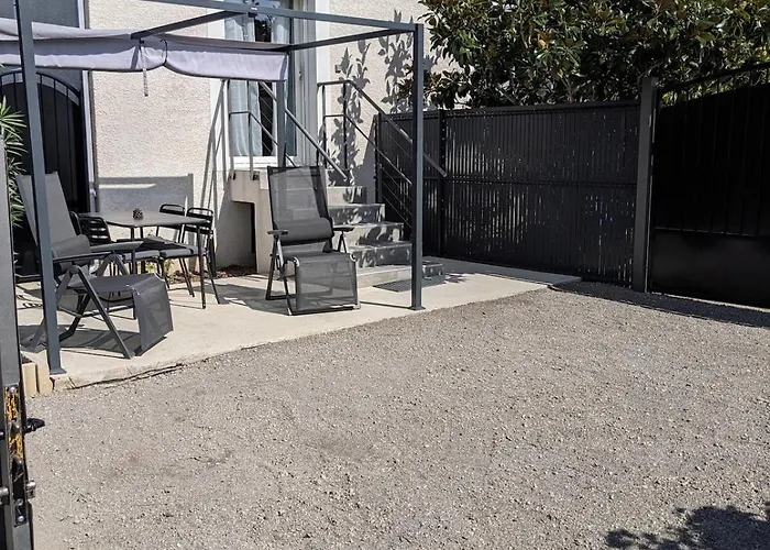 Le Stud Thau Apartamento *